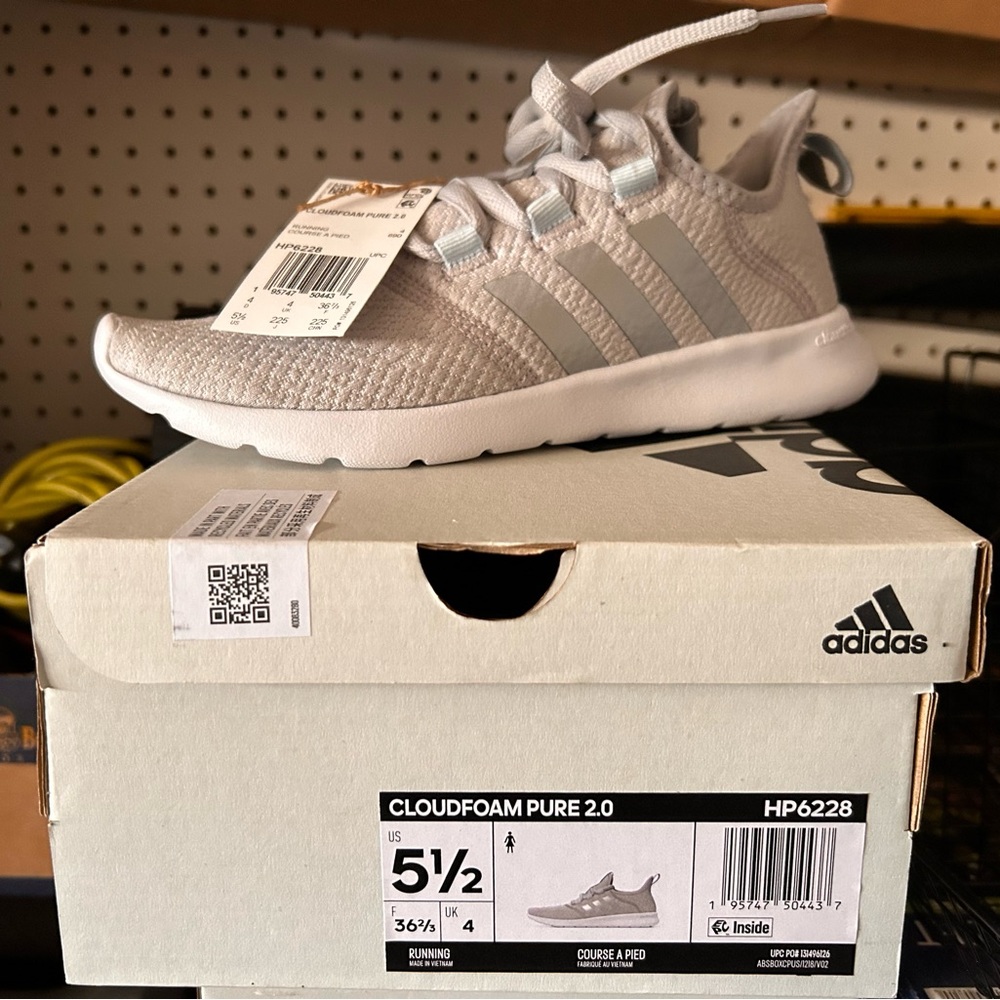 Adidas Cloudfoam Pure 2.0 Women’s Running Shoes — NEW in Box — Size 5.5